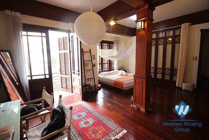 Charming house with swimming pool for rent in Westlake area